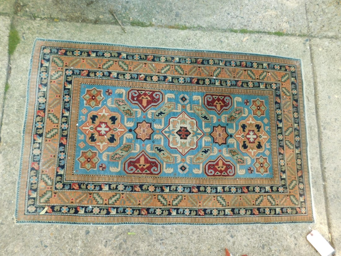 Oriental Throw Rug (1 of 6)