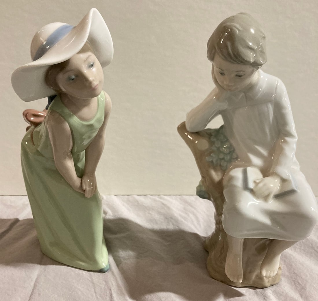 2 Lladro Porcelain Figures (1 of 6)