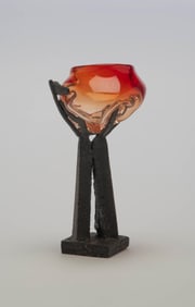 Bruce Howard, Vase