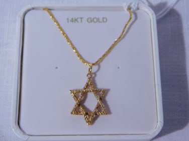 14k Yellow Gold Mogen David on Chain