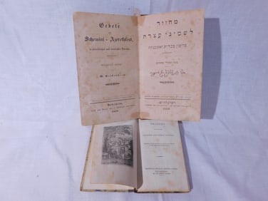 2 Prayer Books