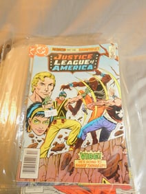 40 Bronze & Modern Age Justice League