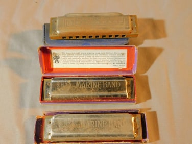 3 Harmonicas