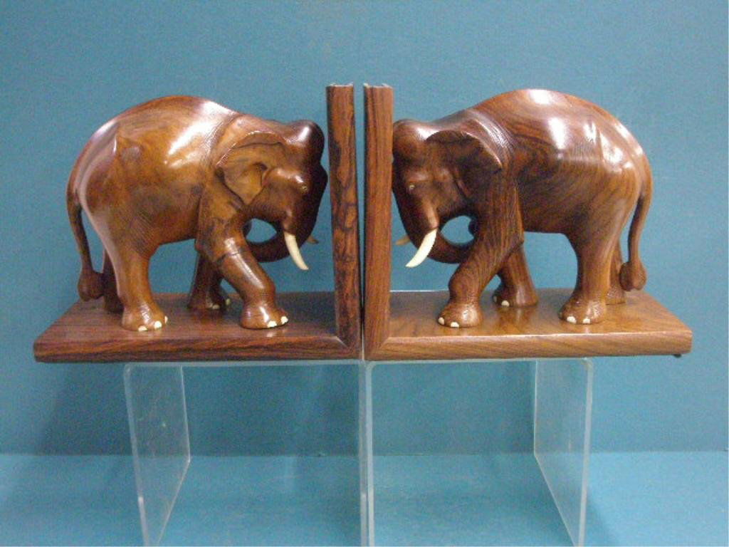 Wood elephant bookends Wood elephant bookends