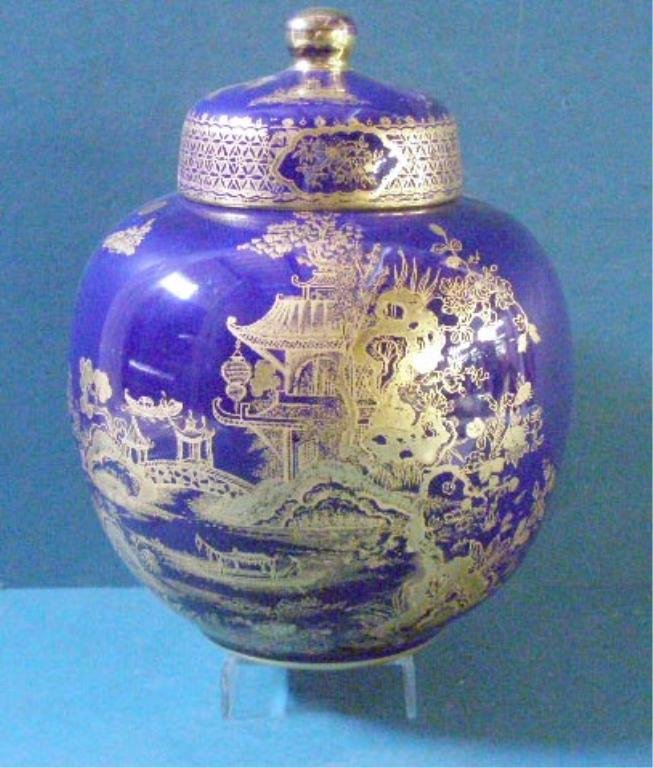 A.G. Harley Jones Wilton Ware Ginger Jar: Circa 1923-1934 A.G. Harley Jones Stoke-on-Trent, English hand painted cobalt blue porcelain Wilton Ware pattern 9 1/2" ginger jar. CONDITION: Very good with no damage.