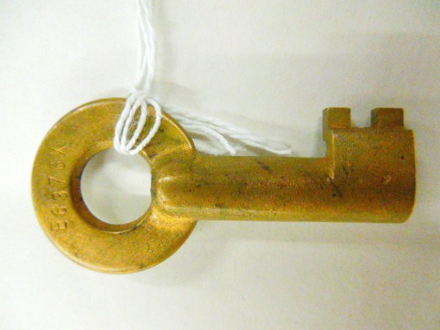 E6376X brass key No marks: E6376X brass key No marks