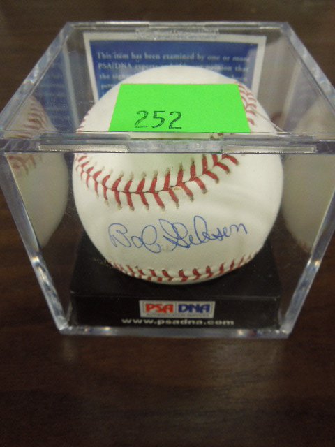 Bob Gibson Signed Baseball: PSA certification (PSA sticker on ball), overall grade 9, sweet spot