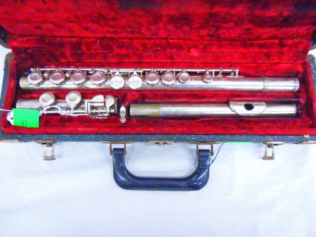 Gemeinhardt Silver Plated Flute Model M2: Gemeinhardt Silver Plated Flute Model M2 SER#210166 with case. Condition: Fair used showing wear and scratches.
