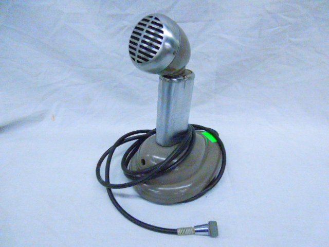 Vintage Shure Tabletop Microphone: Vintage Shure Tabletop Microphone. Condition: Fair used, untested, missing press button on back.