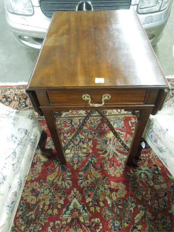Councill Craftsmen Pembroke Table: Councill Craftsmen Pembroke table, mahogany, Chinese Chippendale drop leaf style, single drawer, late 20th C., closed 20 1/2" x 27' x 28". CONDITION: Slight scratches & finish wear.