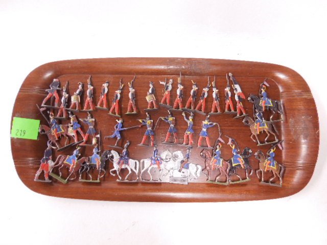 French Army Lead 2-D Figures: Large lot of French army lead 2-D figures. CONDITION: Good, little paint loss, minor bending.