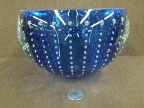 Leon Applebaum ? signed Glass Bowl: Leon Applebaum ? signed glass bowl, clear to blue bubble pattern paper weight bowl, mid to late 20th c. 1" thick glass, H 4 5/8", D 7 1/4". CONDITION: No issues noted.