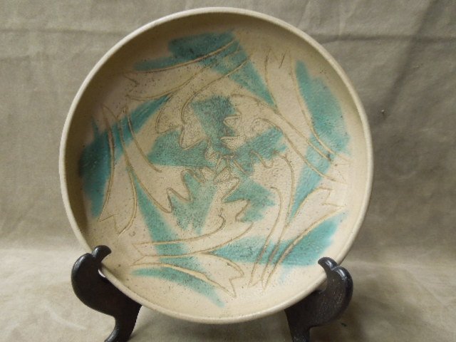 Randy Yaffe Pottery Bowl: Randy Yaffe pottery bowl with sgraffito and dashes of green, signed, dated 1943. 9 1/2"D, 2 1/8"H. CONDITION: No issues noted.