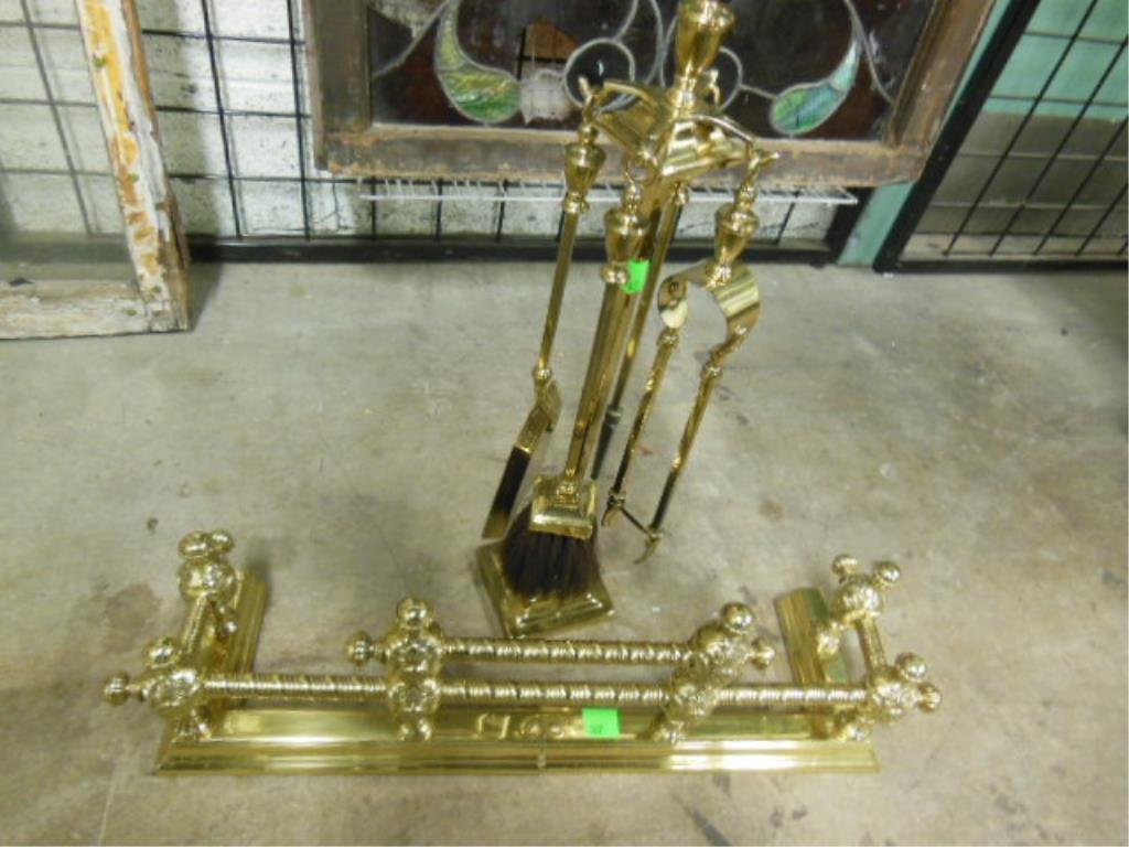 Brass Fireplace Fender & Tools: Brass fireplace fender & tools, cast brass acanthus embellished uprights supporting twisted rods with stylized acorn capped ends, includes: four piece fireplace tool sit on stand, fender is 27".1 x 8"