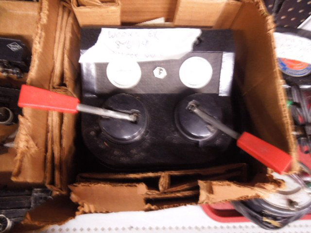 Vintage American Flyer Train Trasformer: Vintage American Flyer Train Trasformer model 30-B, 300 Watts. CONDITION: Good, tested.