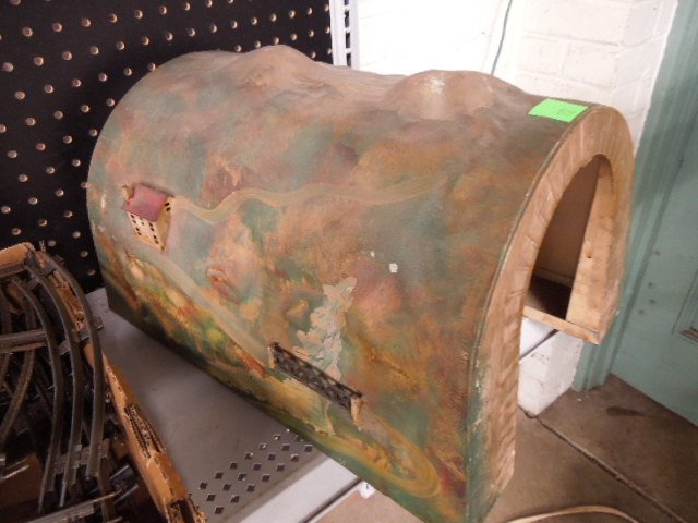 Vintage Lionel O-Scale pressed steel tunnel: Vintage Lionel O-Scale pressed steel tunnel hand painted measures. CONDITION: Some very minor paint loss.
