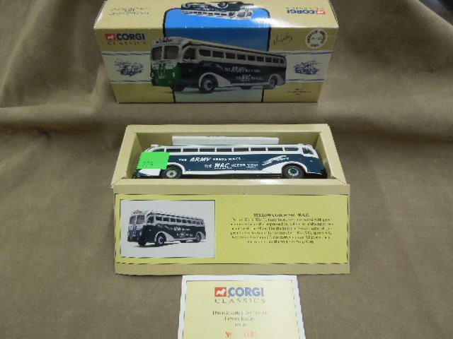 Corgi Die Cast Bus: Corgi Classics die cast bus, yellow coach 743 Wacs "The Army needs Wacs, The Wacs need You", 474, Twin Cities, Northland Greyhound Lines, blue & white, limited edition 1131 / 6,500 with certification 