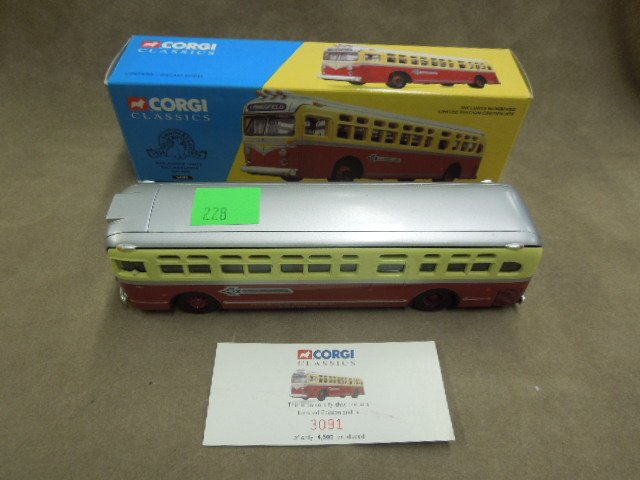 Corgi Die Cast Bus: Corgi Classics die cast bus, Red Arrow Lines, Philadelphia GM 4509, 40th Anniversary 1956-1996, "Springfield" red & yellow with silver top, mirrors in box on original plastic, limited edition 3091 / 4