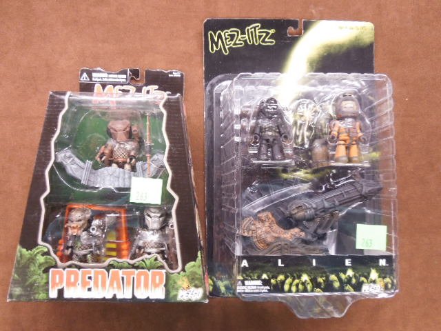 2- Mezitz Alien & Predator Figures: 2- Mezitz Alien & Predator Figures. Includes: Alien 4 figure pack #80170 & Predator 3 figure pack #80160. Condition: New in packages.