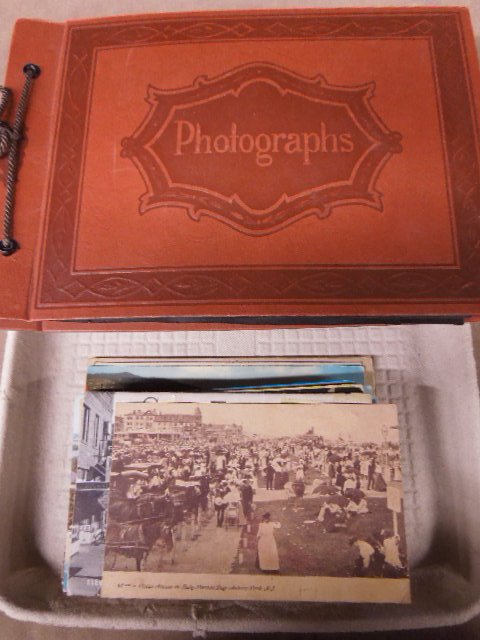 Mid century postcards & photo album: Mid century postcards & photo album including Williamsburg, Florida, Havana Cuba and other Condition; minor wear