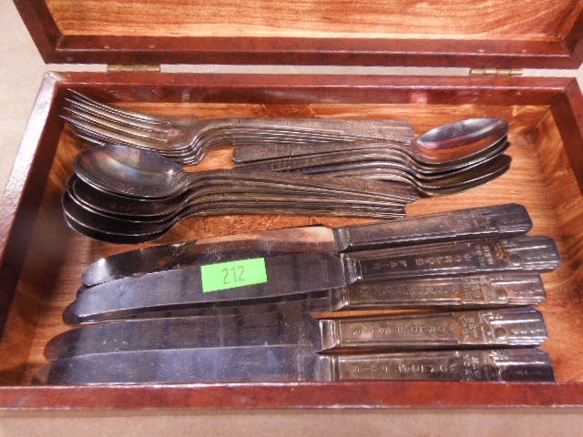 1939 NY World's Fair S.P. Flatware: 1939 NY World's Fair S.P. Flatware, (24) pieces - (6) place settings including; teaspoon, soup spoon, dinner fork and knife, Wm. Rogers Mfg. Co. Condition; minor tarnishing from age