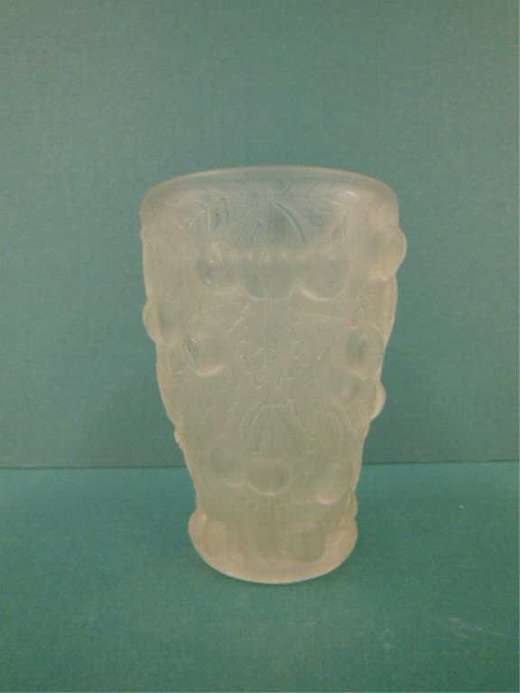 R. Lalique Cherry Vase (1 of 3)