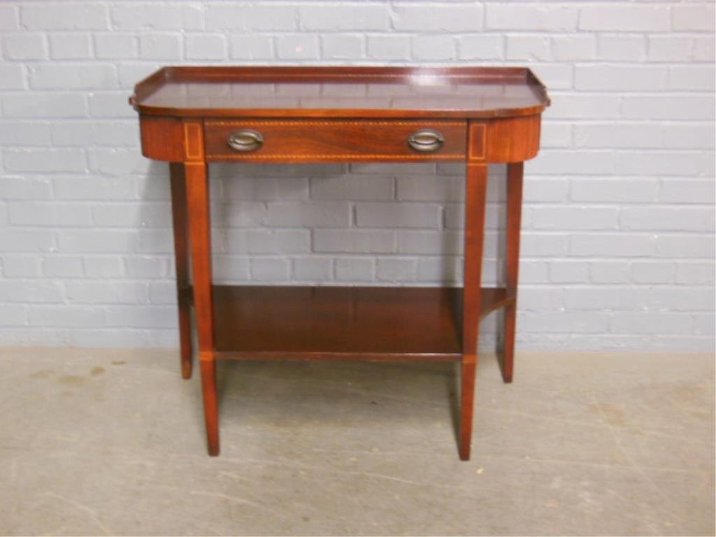 Hepplewhite style console table (1 of 4)