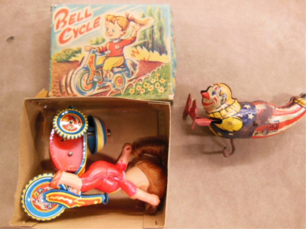 2 Vintage windup tin toys (1 of 4)