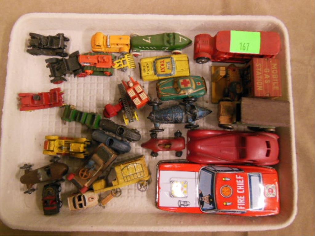 Lot of Vintage tin & other cars (1 of 3)