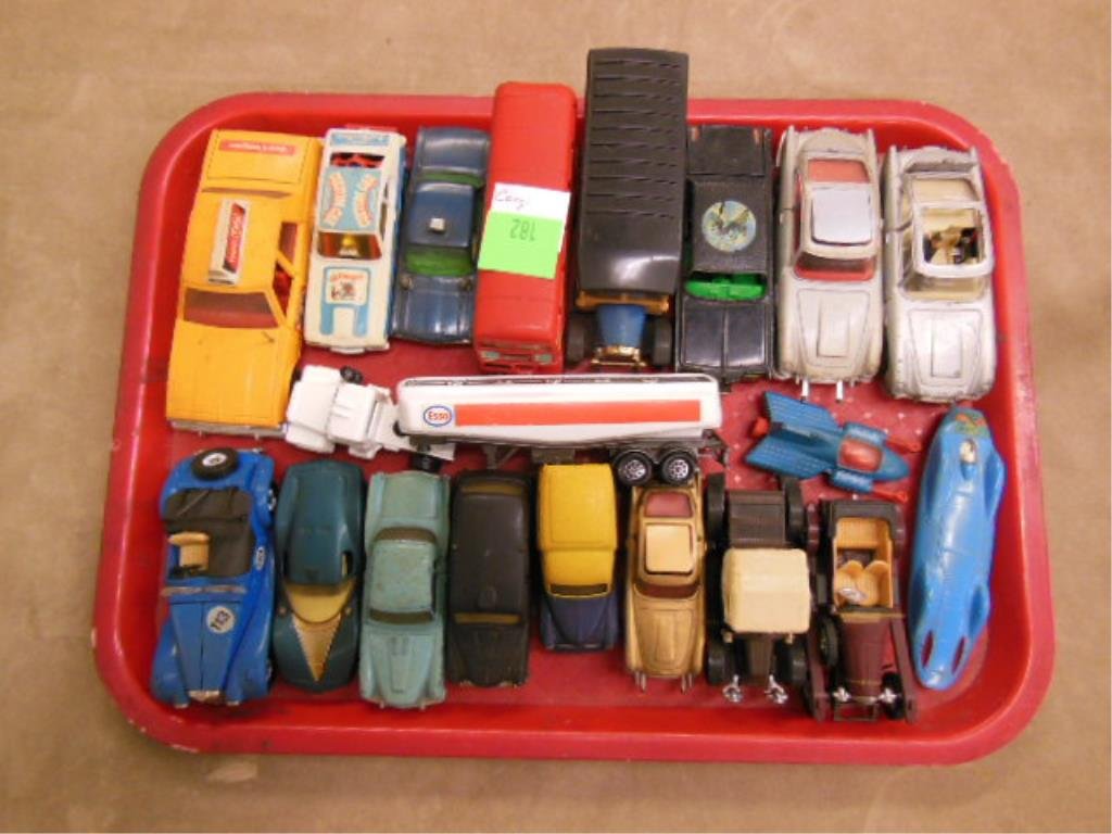 Large Lot Corgi cars, trucks and bus (1 of 5)