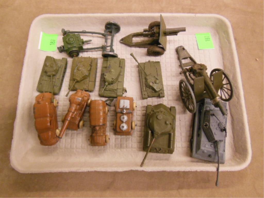 Lot of Vintage Army Tanks & Trucks (1 of 5)