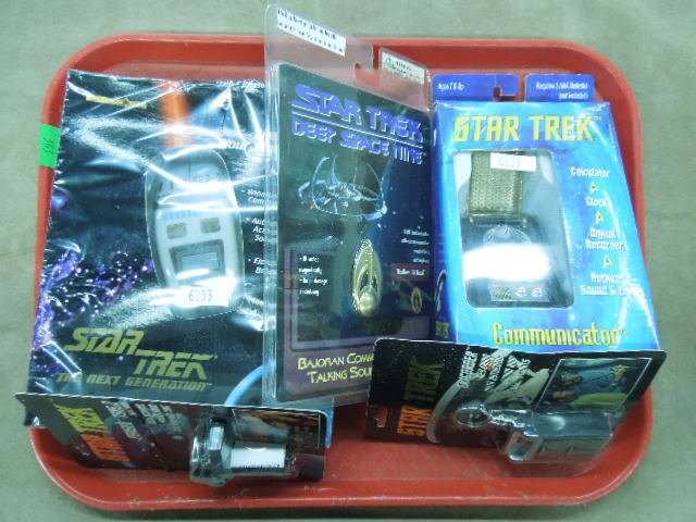 Star Trek play toys & other (1 of 3)