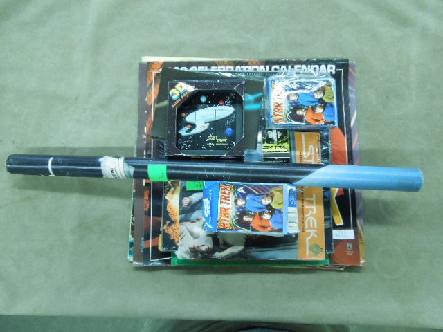 Lot of Star Trek collectibles (1 of 6)