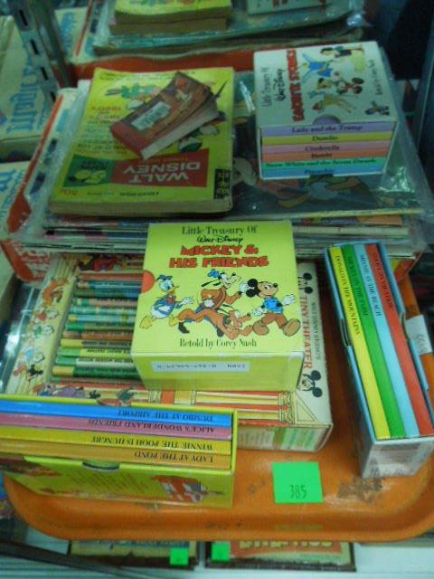 Lot Disney Children's books & other (1 of 3)
