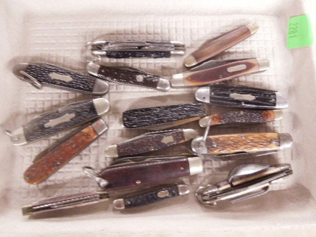16 Assorted Pocket knives (1 of 5)