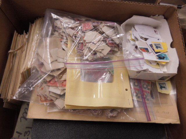 Large Lot US & Foreign stamps used and unused (1 of 4)