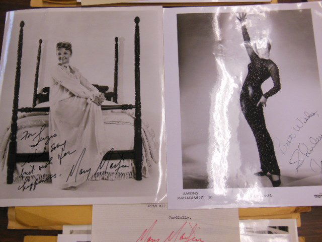 Shirley Jones (1968) & Mary Martin (67) w/signed letter: Shirley Jones (1968) & Mary Martin (1967 with signed letter) signed photoswith shipping envelopesNote: We Do Not guarantee authenticity of any signatureCondition; minor wear from age and handling,