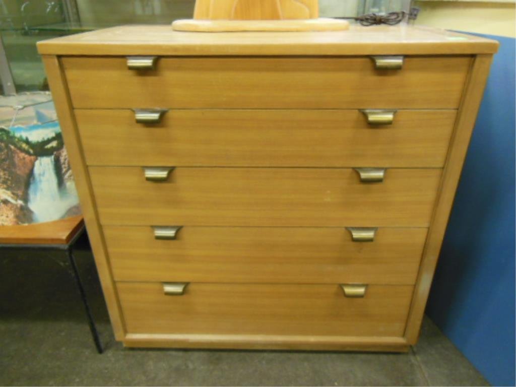 Drexel Mid Century Modern Bureau (1 of 4)