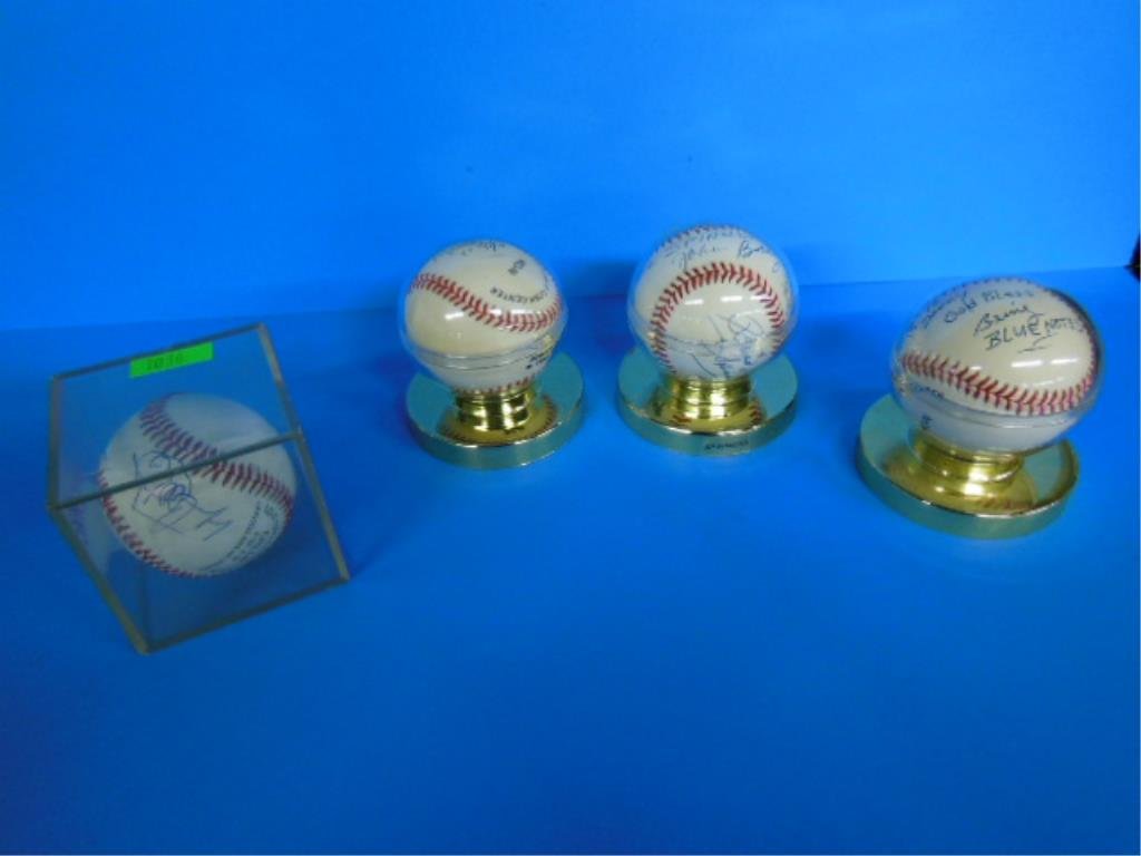 4 signed baseballs - Celebrity, Music (1 of 5)