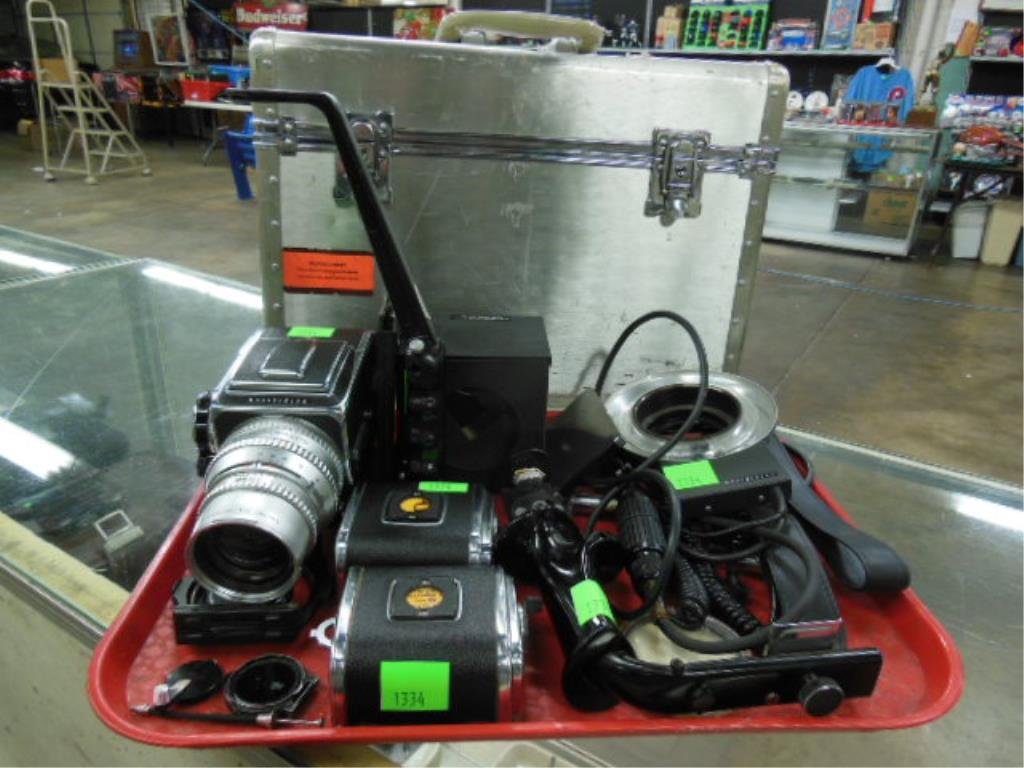 Hasselbad 500 C/M Camera (1 of 7)