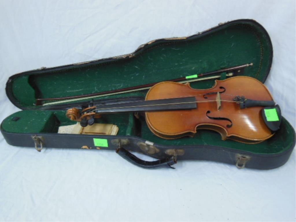 Violin & Bow (1 of 8)