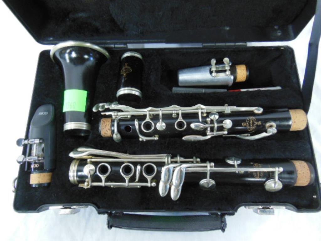 Bb Clarinet, Buffet Crampon & Cie. A Pairs (1 of 6)