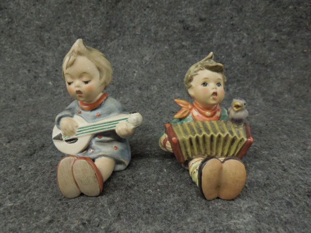 2 Hummel figurines (1 of 3)