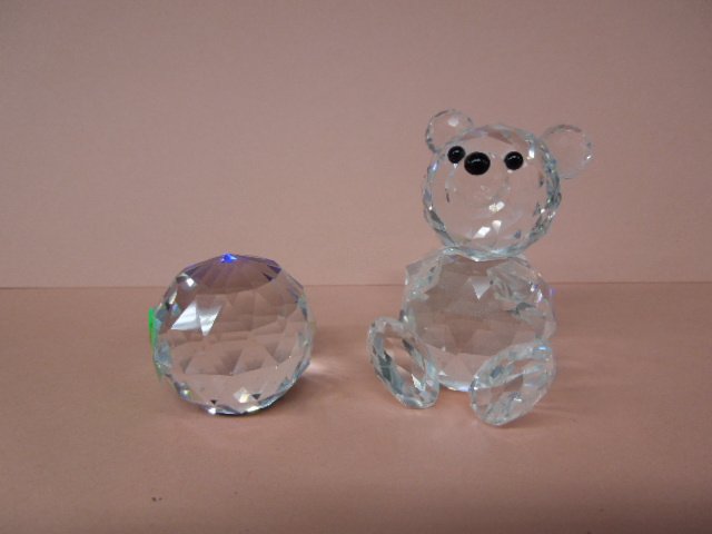 Swarovski crystal bear and ball (1 of 2)