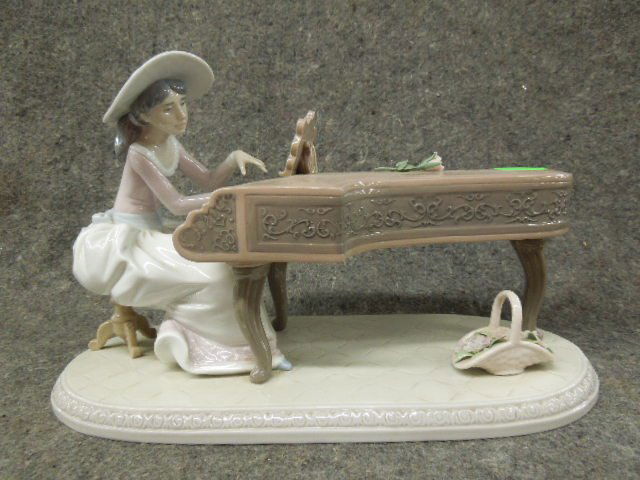 Lladro porcelain figurine (1 of 4)