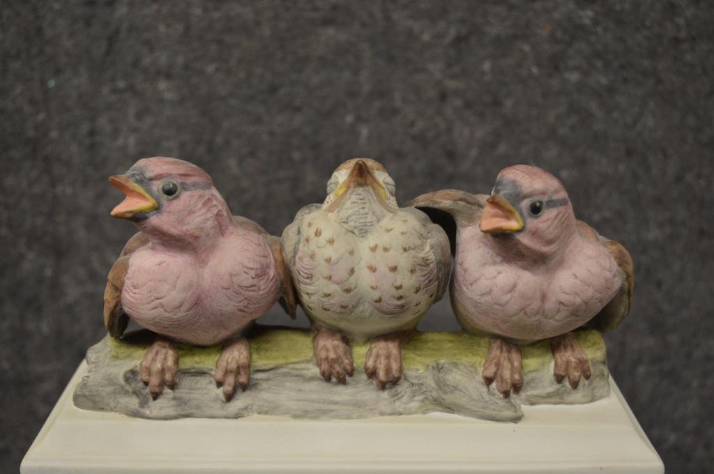 Boehm bisque bird figurine (1 of 4)