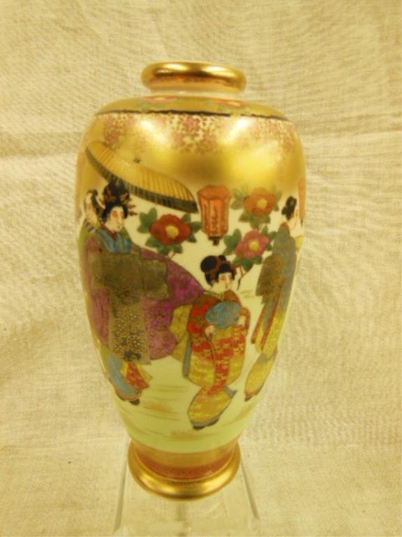 Postwar Signed Japanese Satsuma Vase (1 of 6)