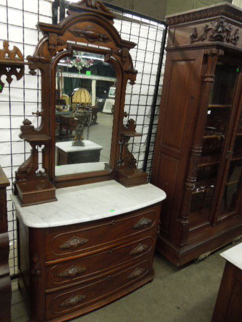 Renaissance Revival Gentleman's Dresser (1 of 4)