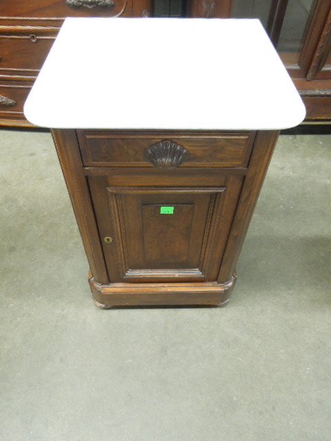 Victorian Night Stand (1 of 4)