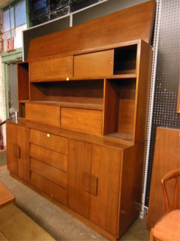Danish Modern Style Hutch (1 of 6)